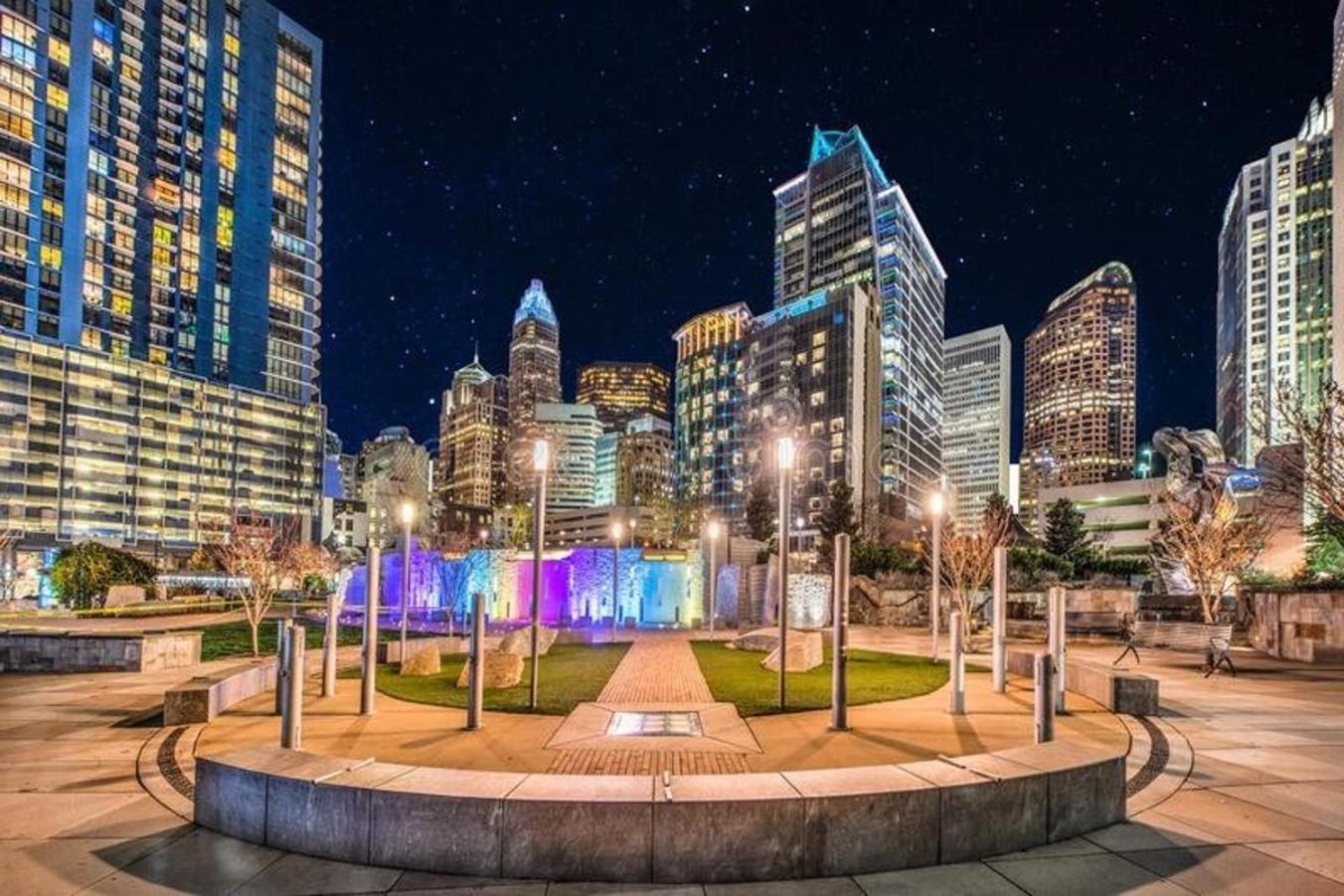 Home Away From Home Charlotte Exterior foto
